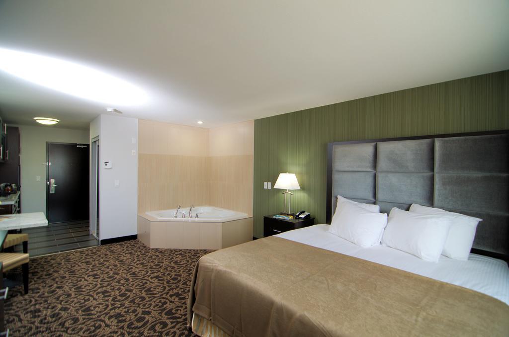 Paradise Inn And Suites Redwater Екстериор снимка