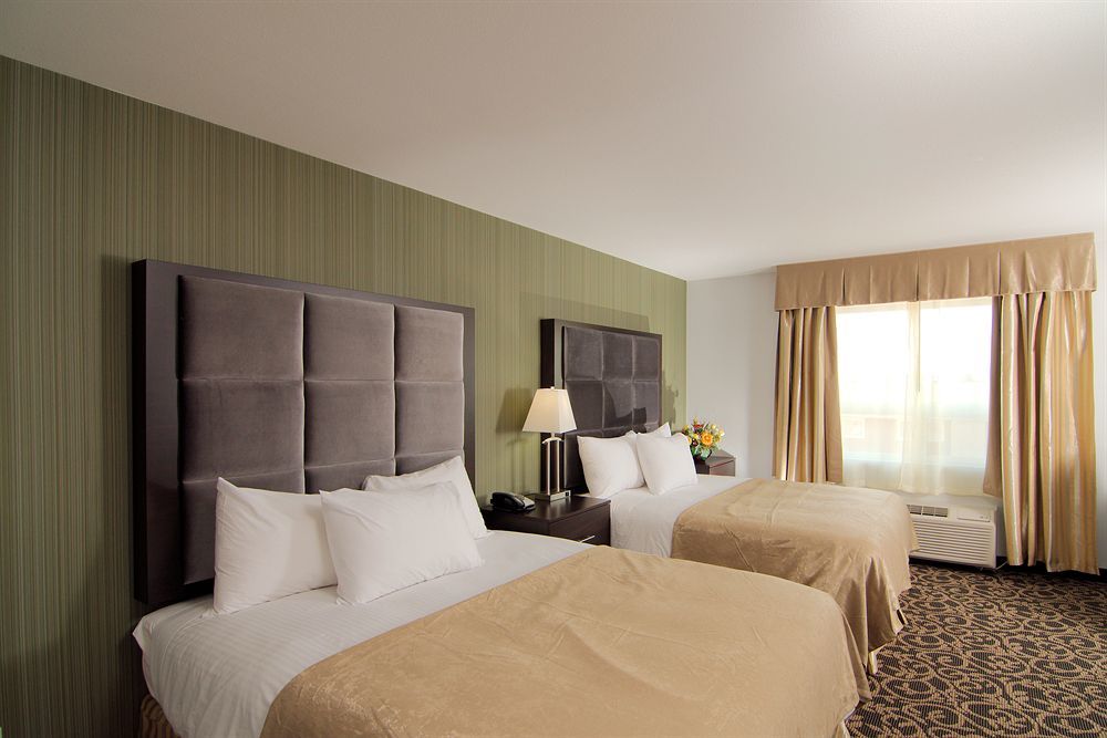 Paradise Inn And Suites Redwater Екстериор снимка