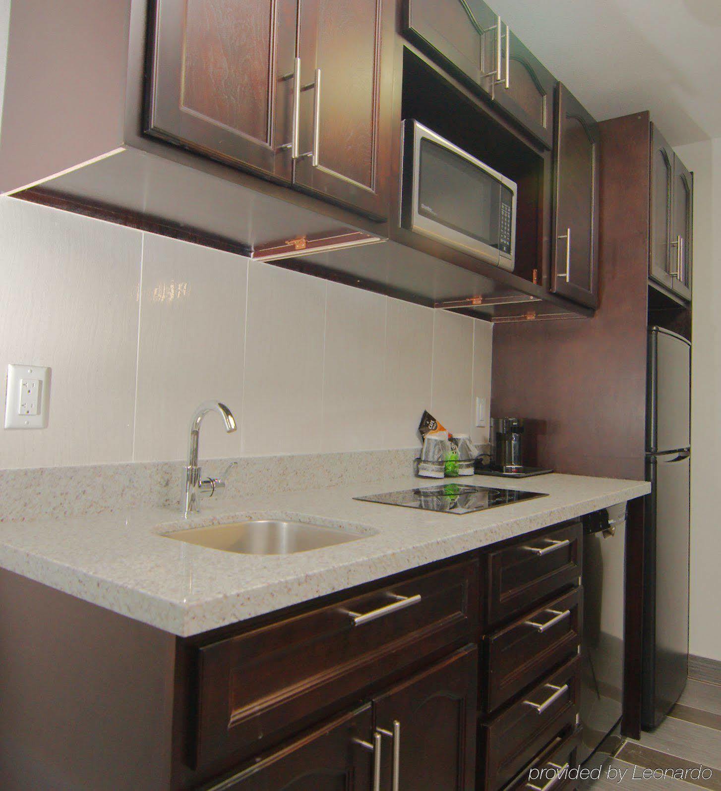 Paradise Inn And Suites Redwater Екстериор снимка