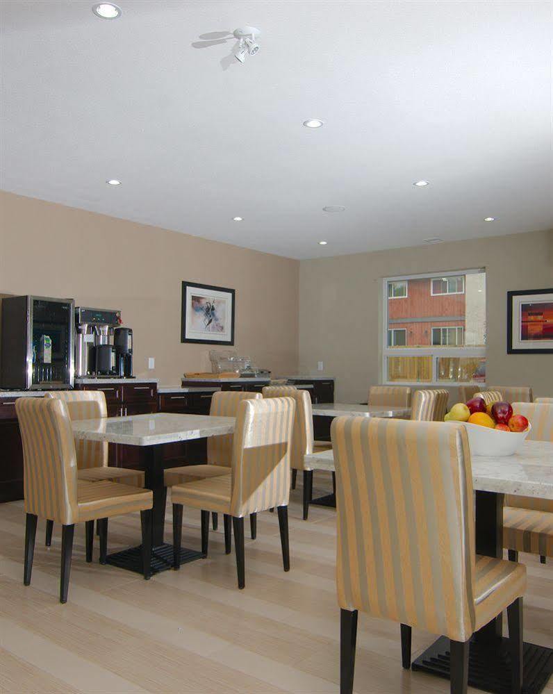 Paradise Inn And Suites Redwater Екстериор снимка