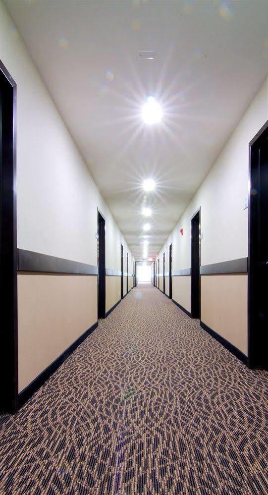 Paradise Inn And Suites Redwater Екстериор снимка